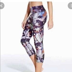 Calia by Carrie Underwood Floral Athletic Essential 7/8 Leggings Size M